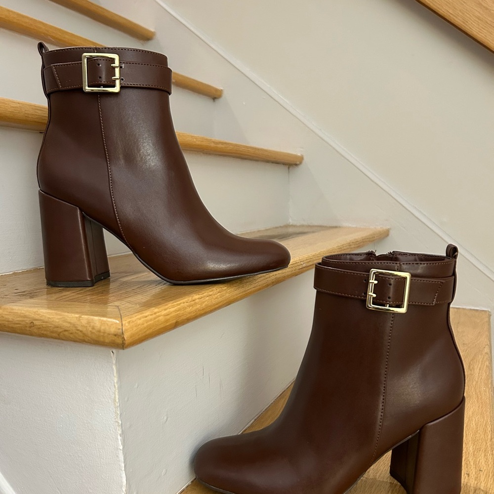 Elegant Brown Ankle Boots